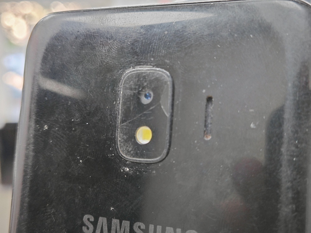 Смартфон Samsung Galaxy J2 Core 1/8