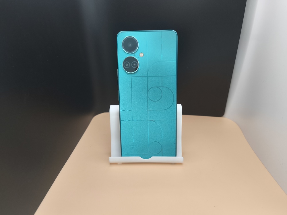 Смартфон Tecno Camon 19 6/128