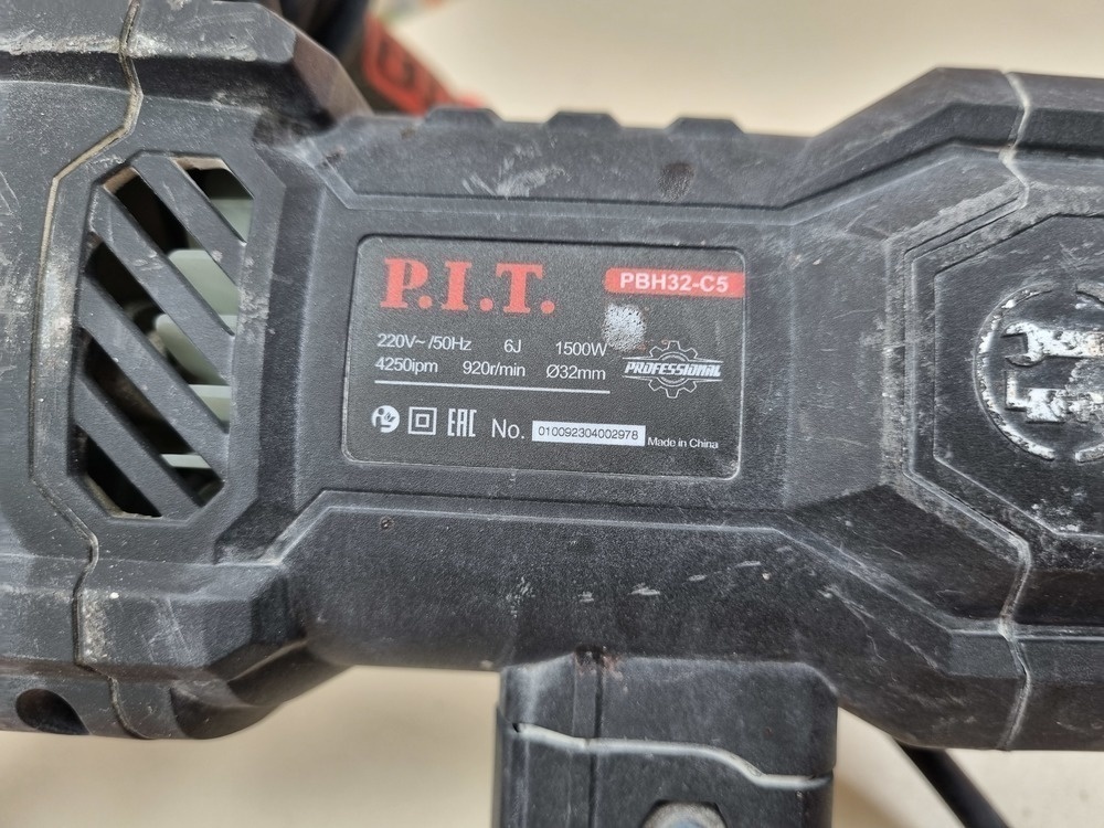 Перфоратор P.I.T. PHB32-C5