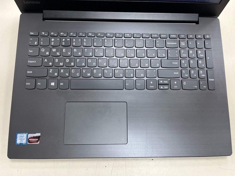 Ноутбук Lenovo; Core i5-8250U, Intel UHD Graphics 620, 8 Гб, 256 Гб, Нет