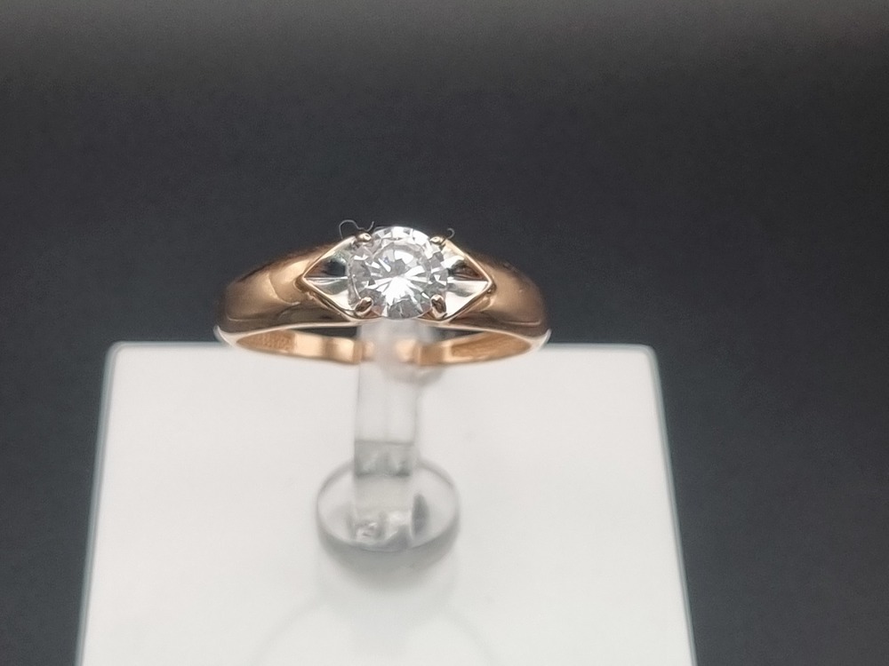 КОЛКМ585 КОЛЬЦО С КАМНЕМ (Au 585)