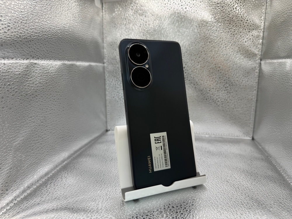 Смартфон Huawei Nova Y73 8/128