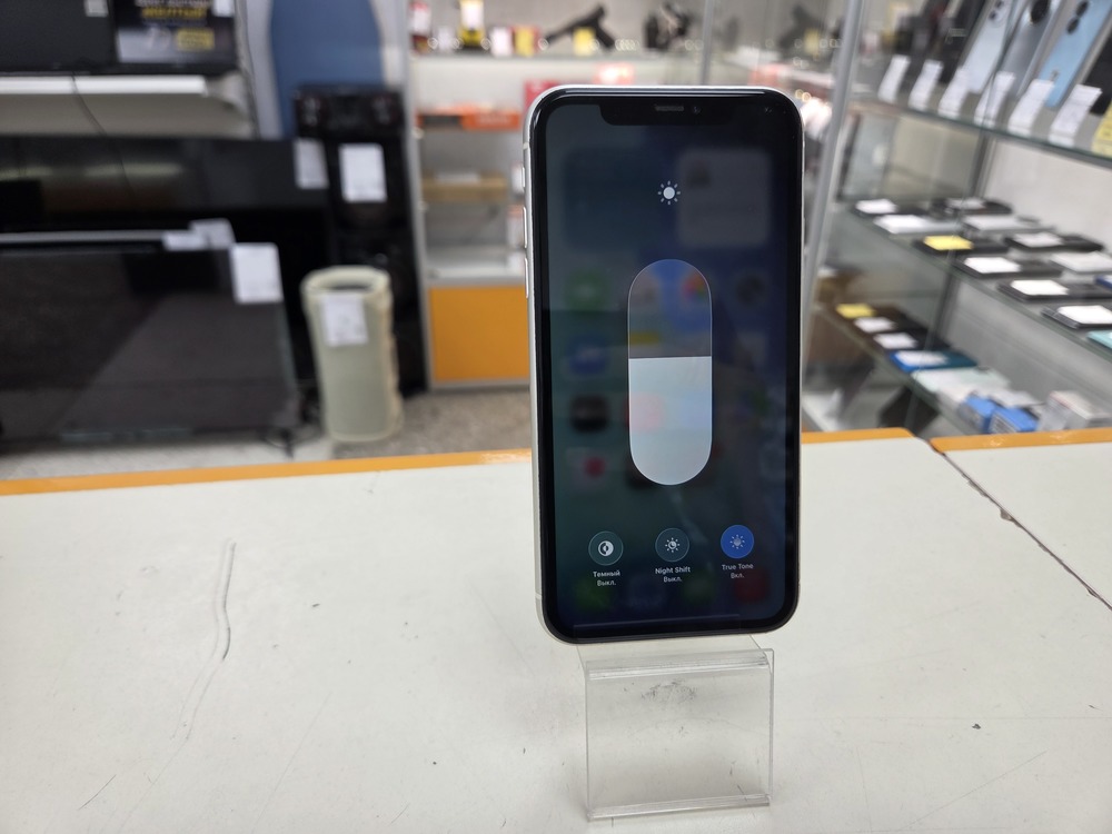Смартфон Apple iPhone 11 128Gb