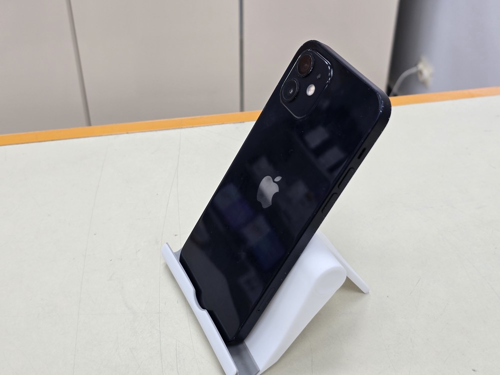 Смартфон Apple iPhone 12 128Gb