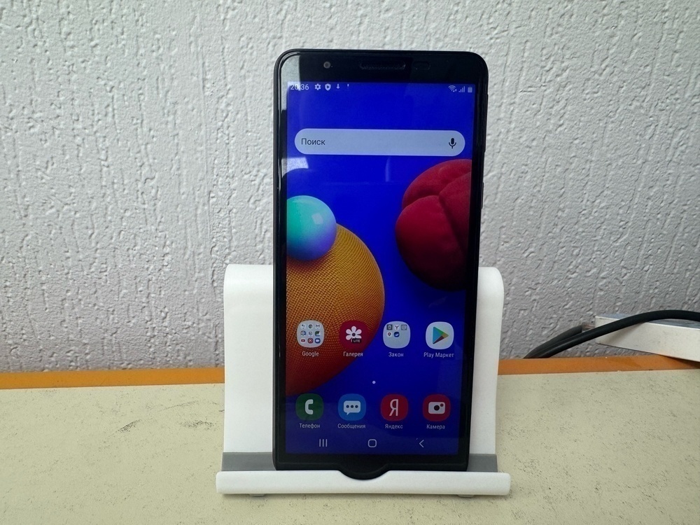 Смартфон Samsung Galaxy A01 Core 2/16