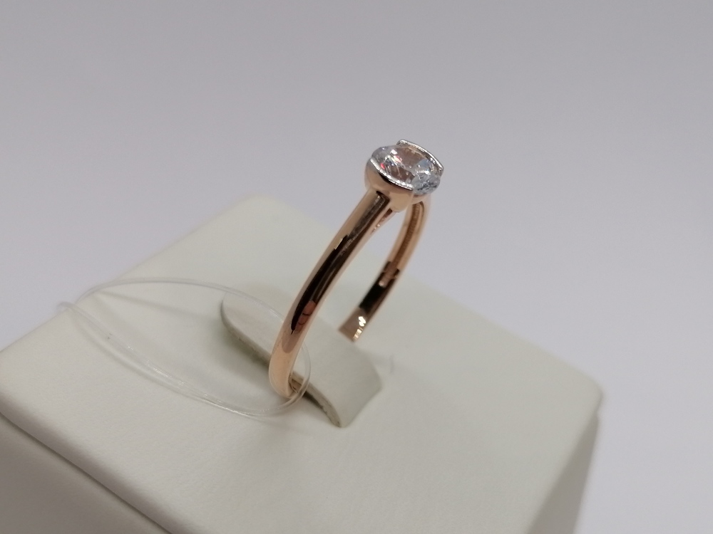 011511-1102 КОЛЬЦО С КАМНЕМ (Au 585)