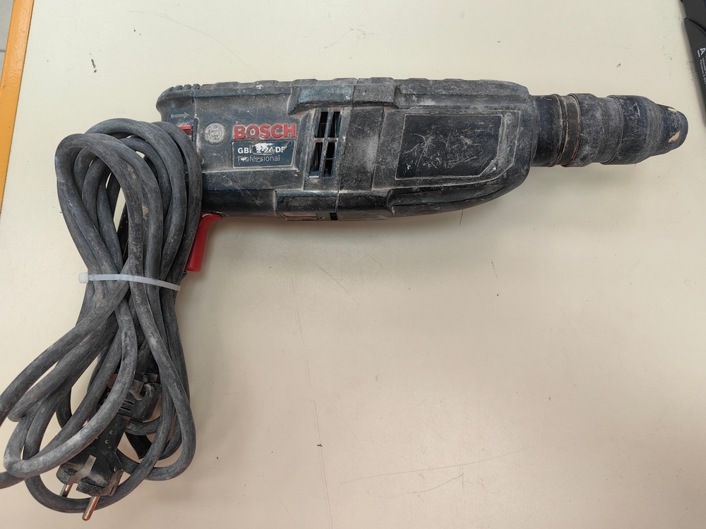 Перфоратор Bosch GBH2-24D