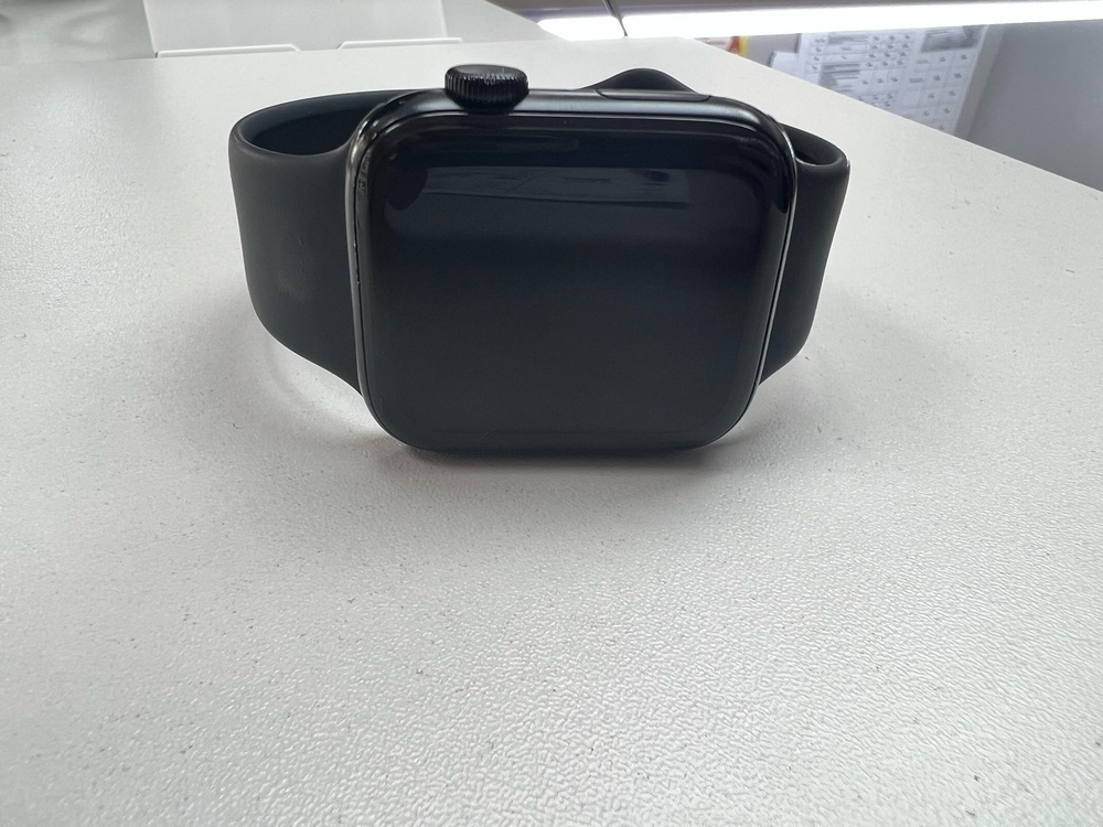 Смарт-часы Apple Watch SE 2022 44mm
