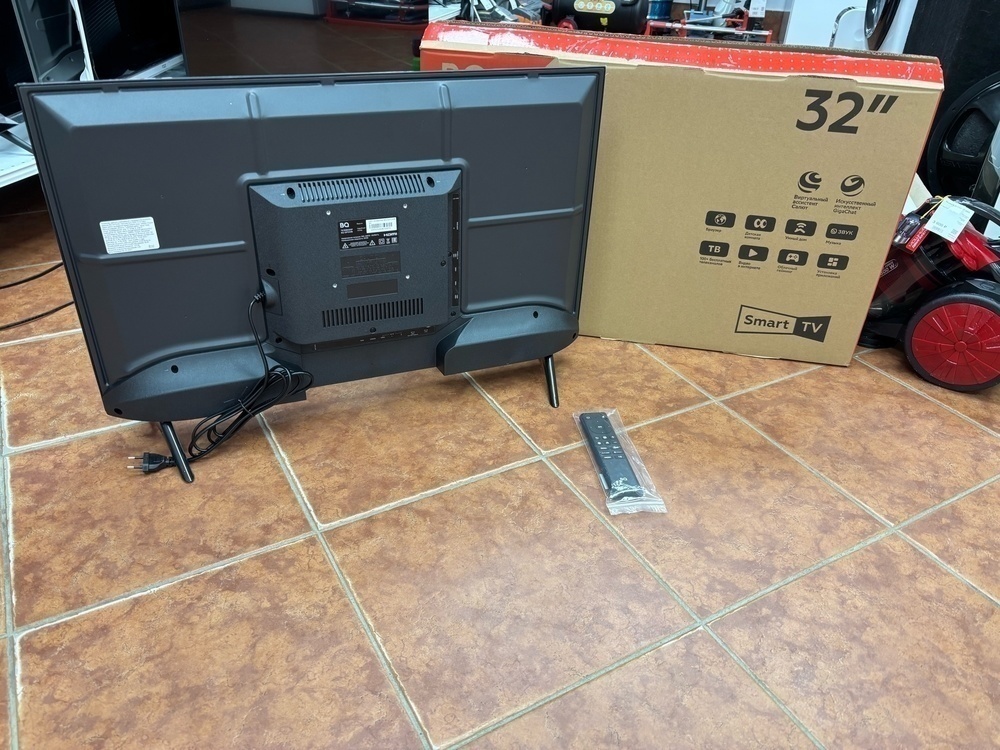 LED Телевизор BQ 32FS34B