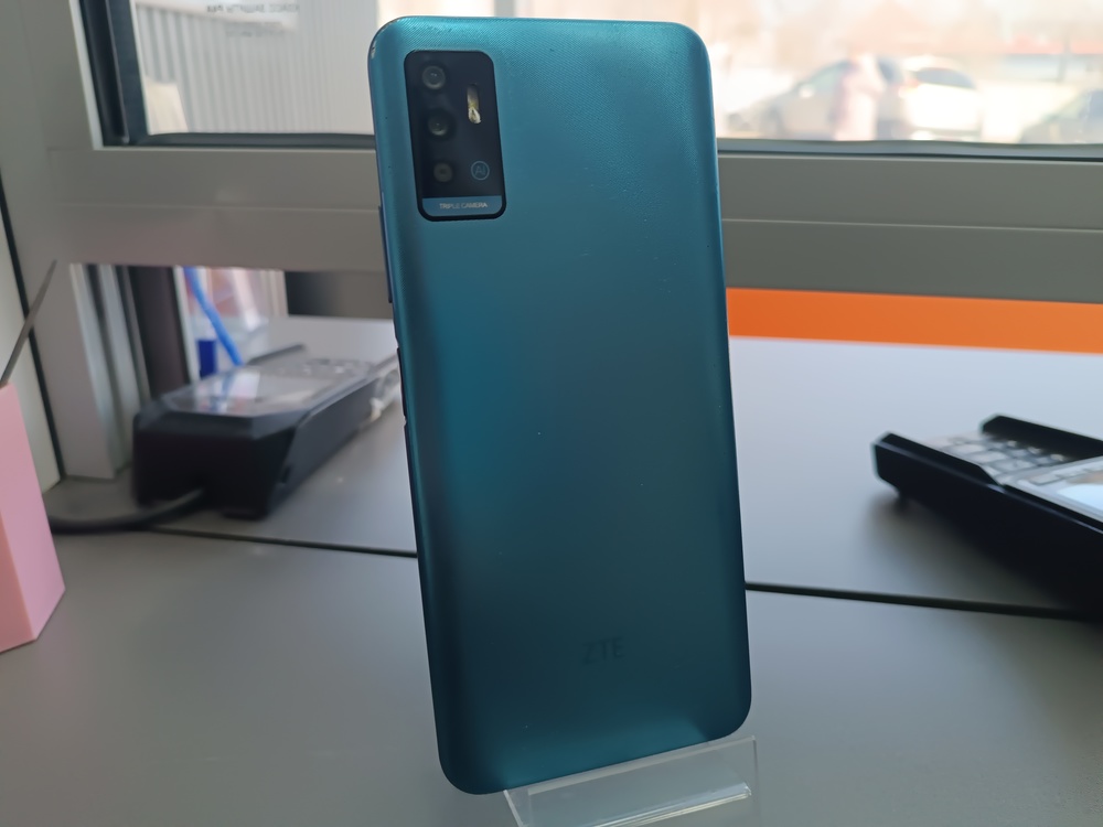 Смартфон ZTE Blade A71
