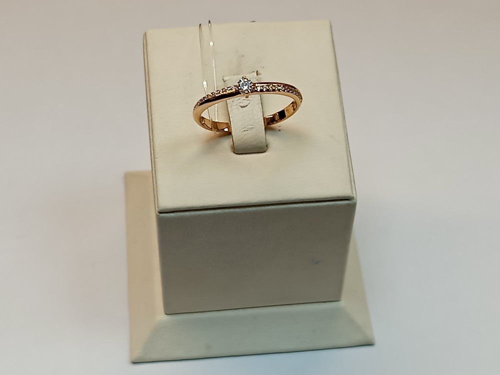 КОЛЬЦО С КАМНЯМИ (Au 585)