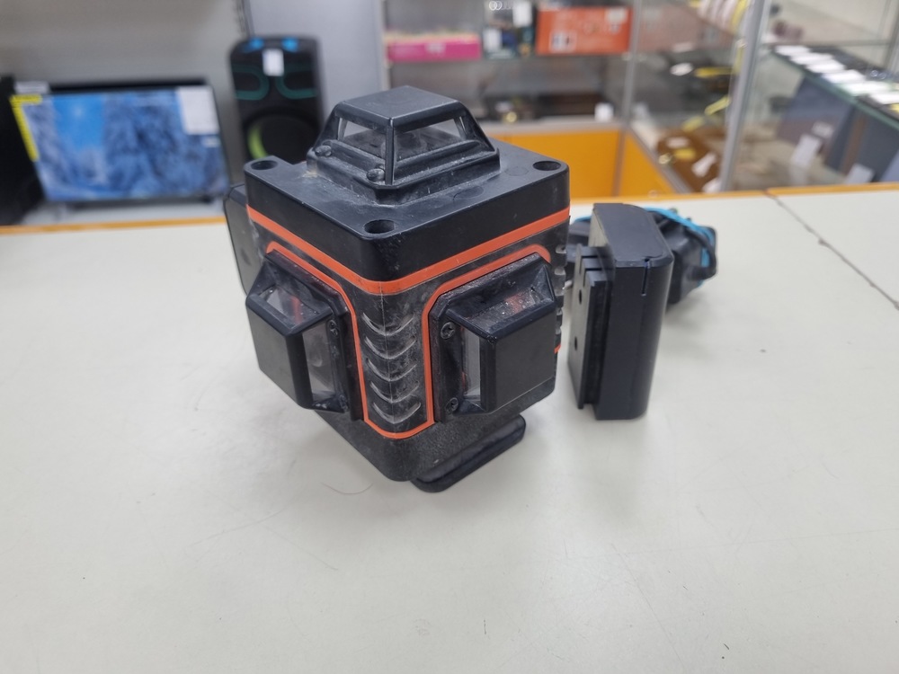 НИВЕЛИР Hilda 4D;