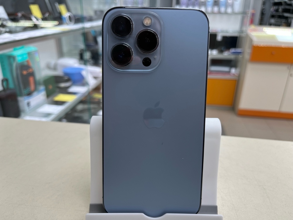 Смартфон Apple iPhone 13 Pro 256Gb
