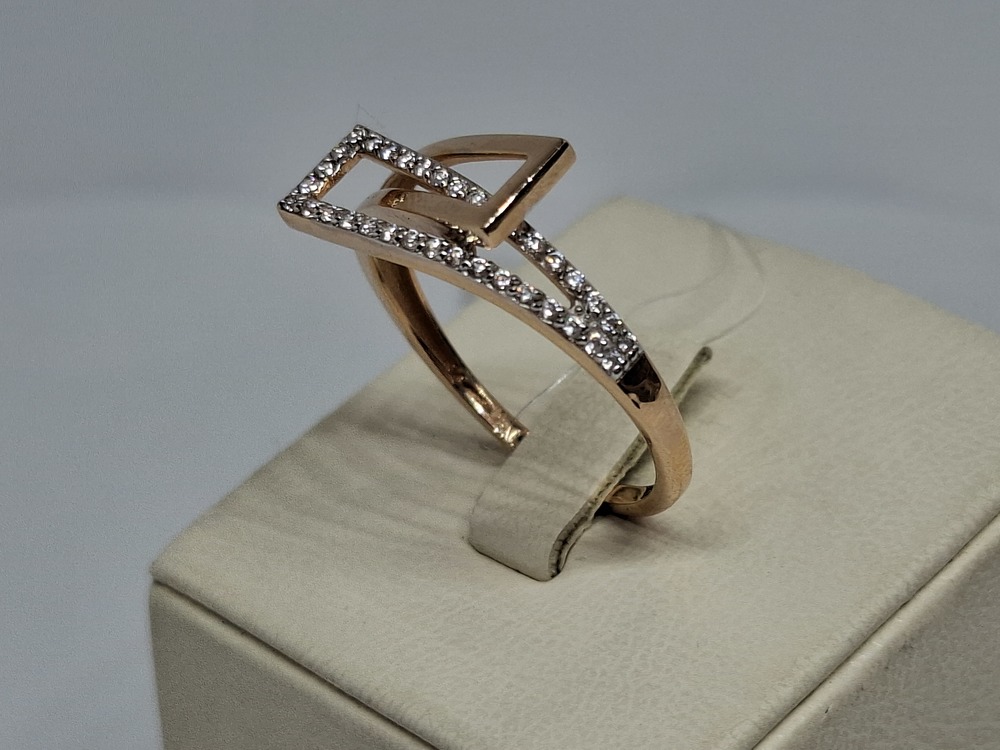 КОЛЬЦО С КАМНЯМИ (Au 585)