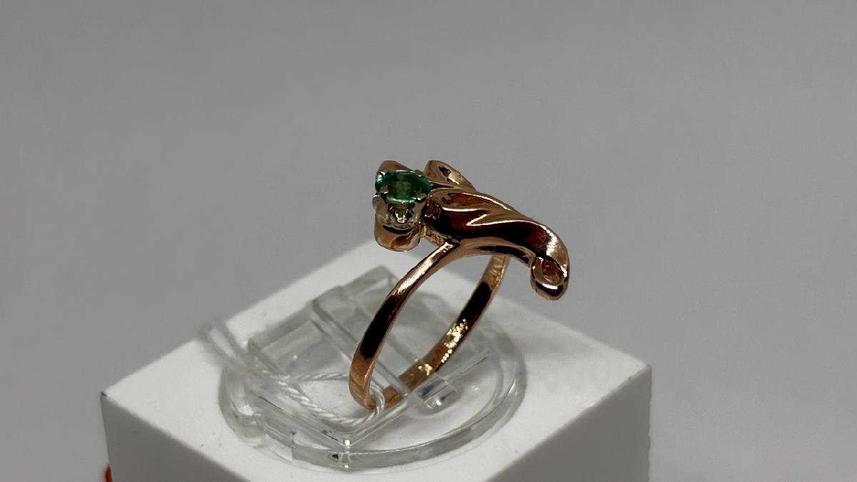 КОЛКМ585 КОЛЬЦО С КАМНЕМ (Au 585)