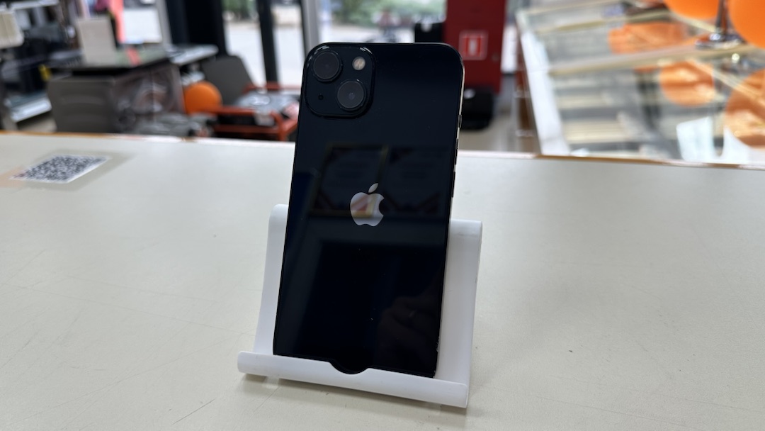 Смартфон Apple iPhone 13 128Gb