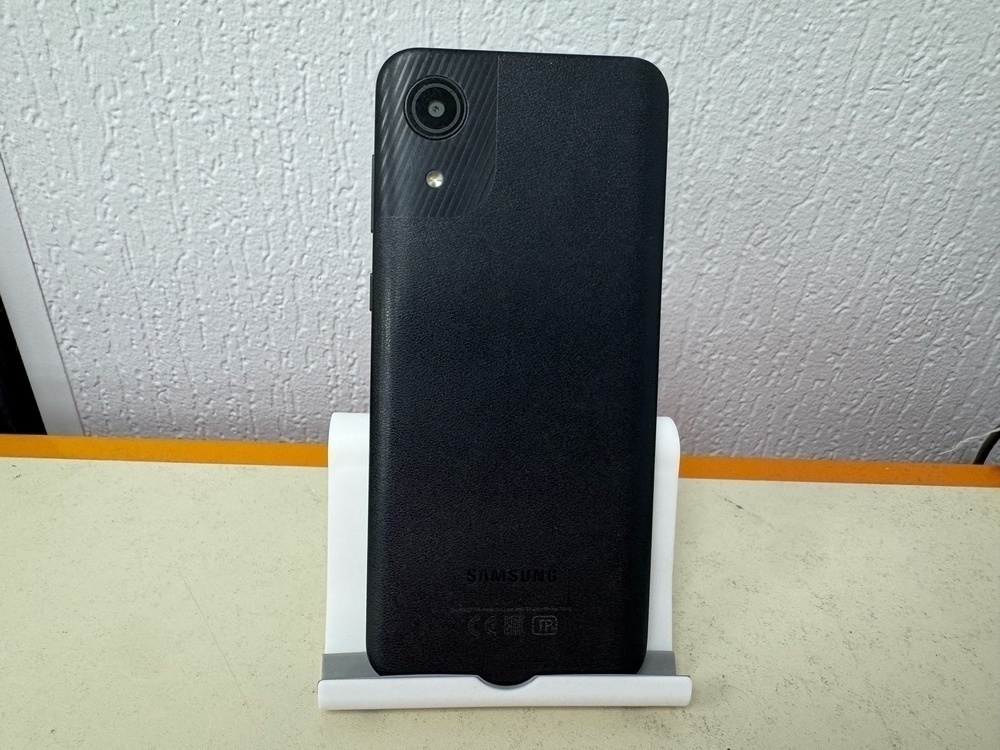 Смартфон Samsung Galaxy A03 Core