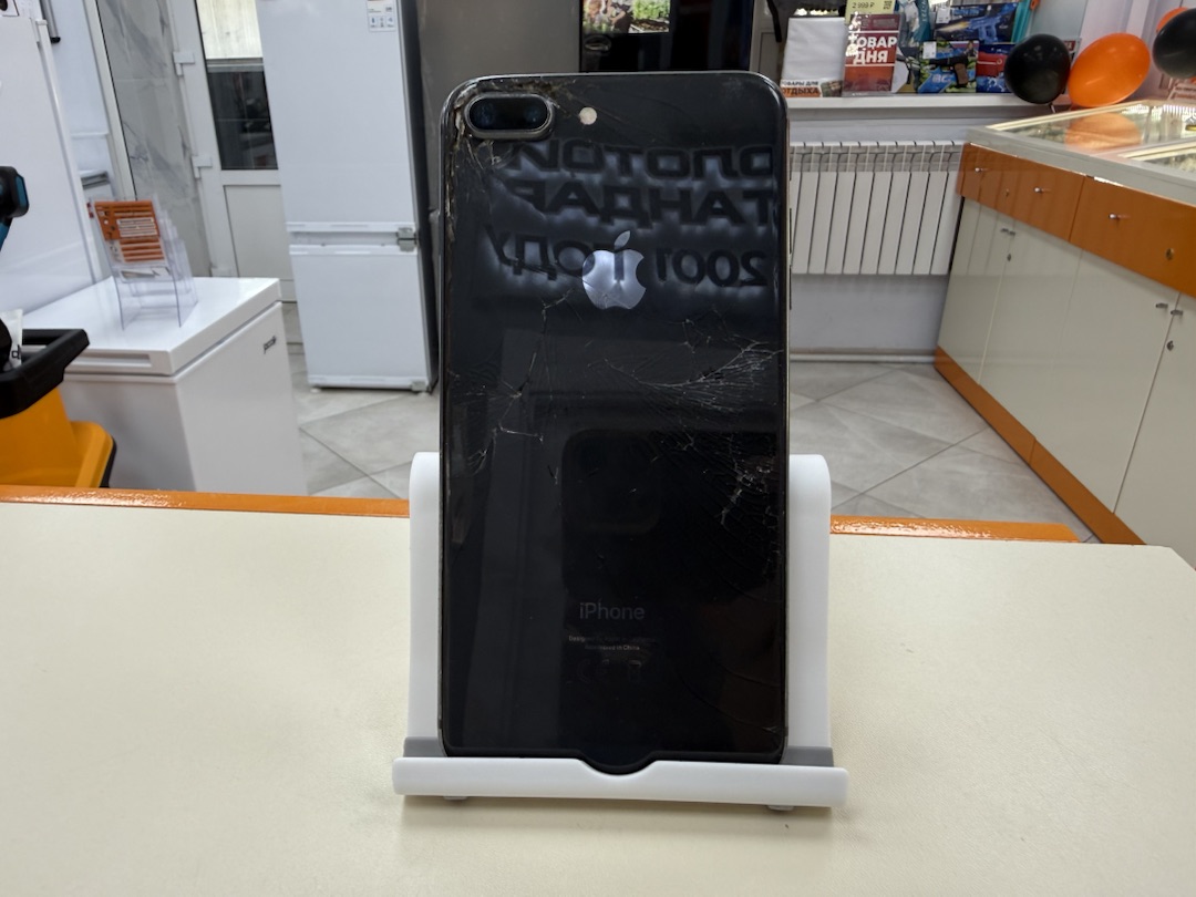 Смартфон Apple iPhone 8 Plus 64Gb