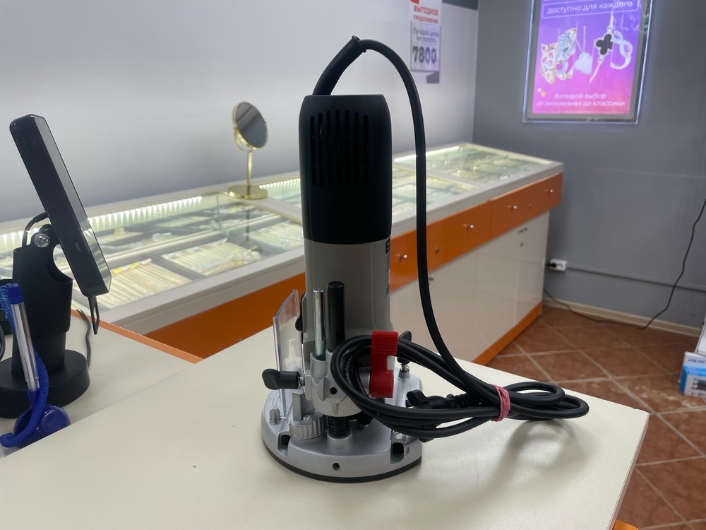 Фрезер Интерскол ФМ40/1000Э