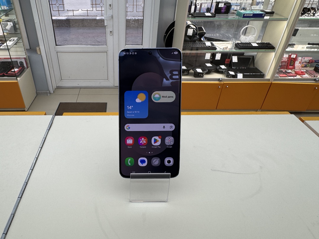 Смартфон Samsung Galaxy S25FE 8/512