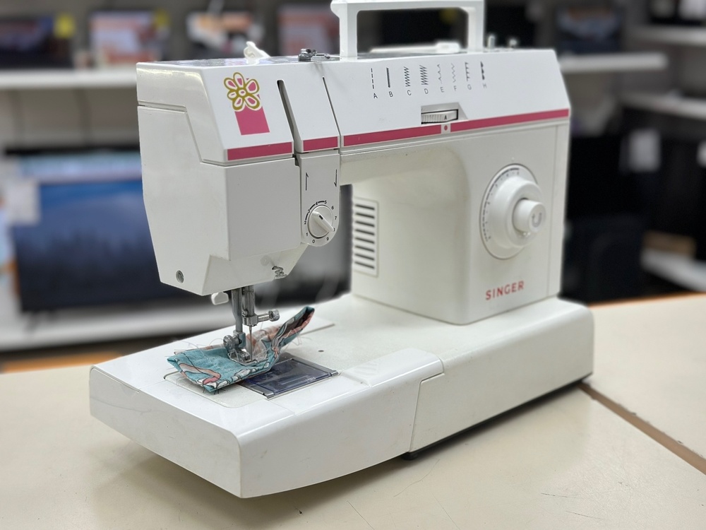 Швейная машина Singer 2808