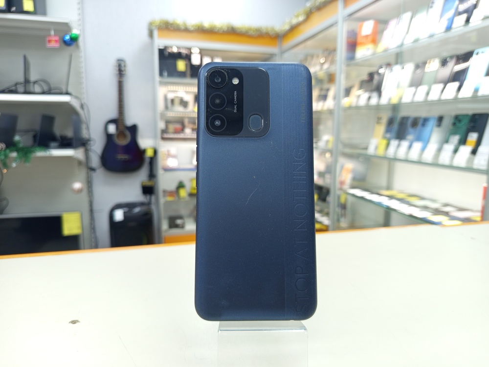 Смартфон Tecno Spark 8C 4/64
