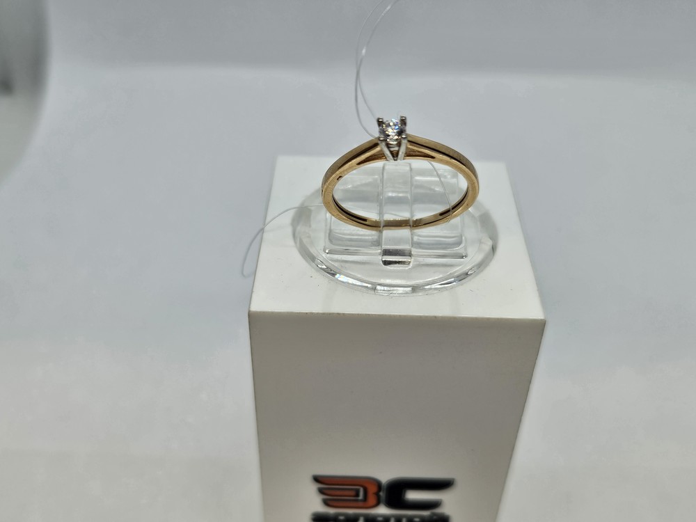 01-118237 КОЛЬЦО С КАМНЕМ (Au 585)