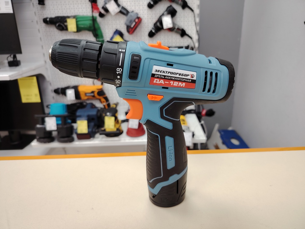Шуруповерты Электроприбор ДА-12М;