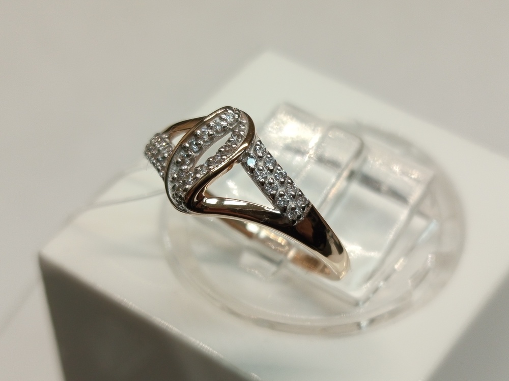 КОЛЬЦО С КАМНЯМИ (Au 585)