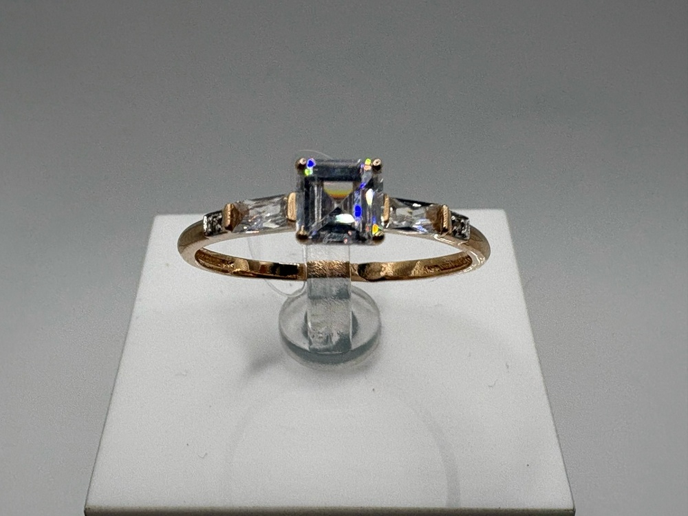 КОЛЬЦО С КАМНЯМИ (Au 585)