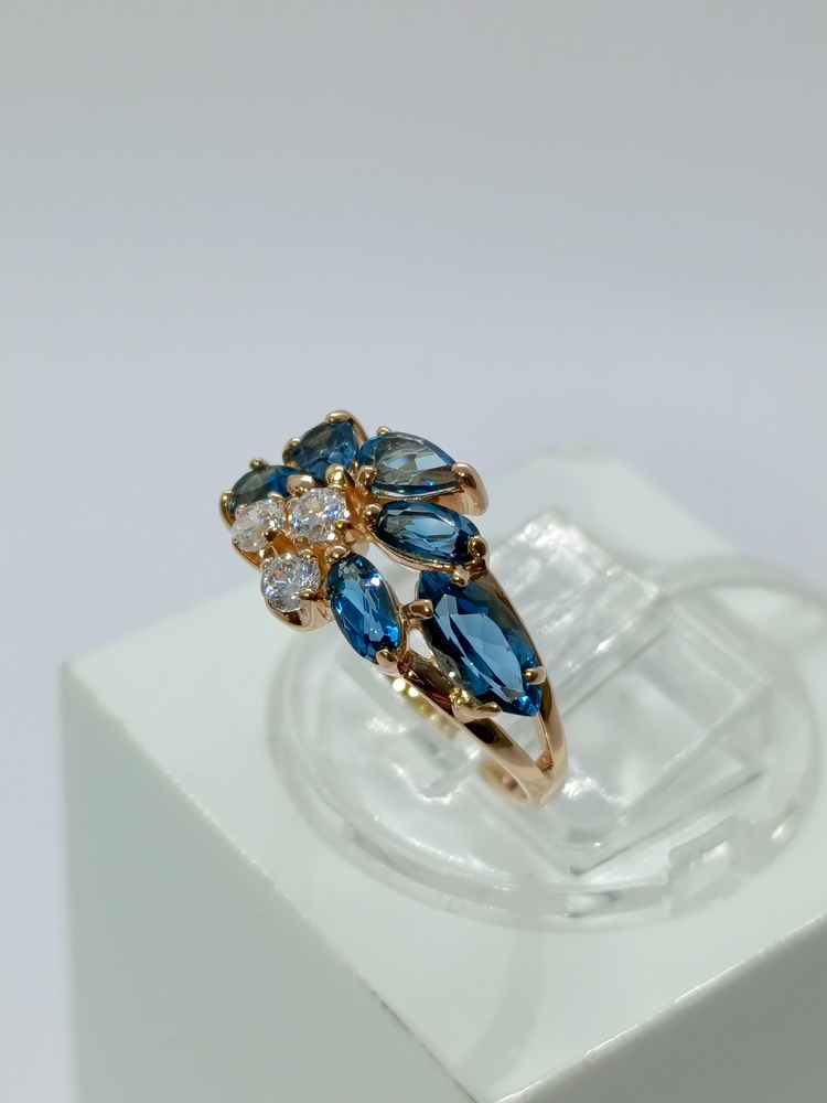 КОЛЬЦО С КАМНЯМИ (Au 585)