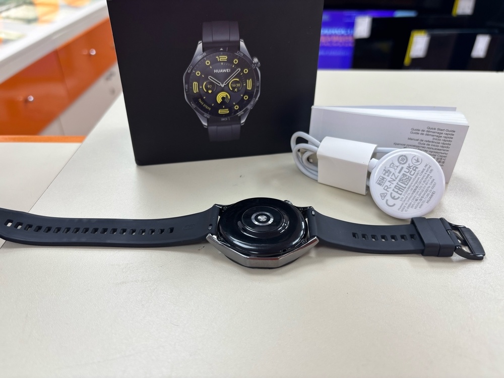 Смарт-часы Huawei WATCH GT4