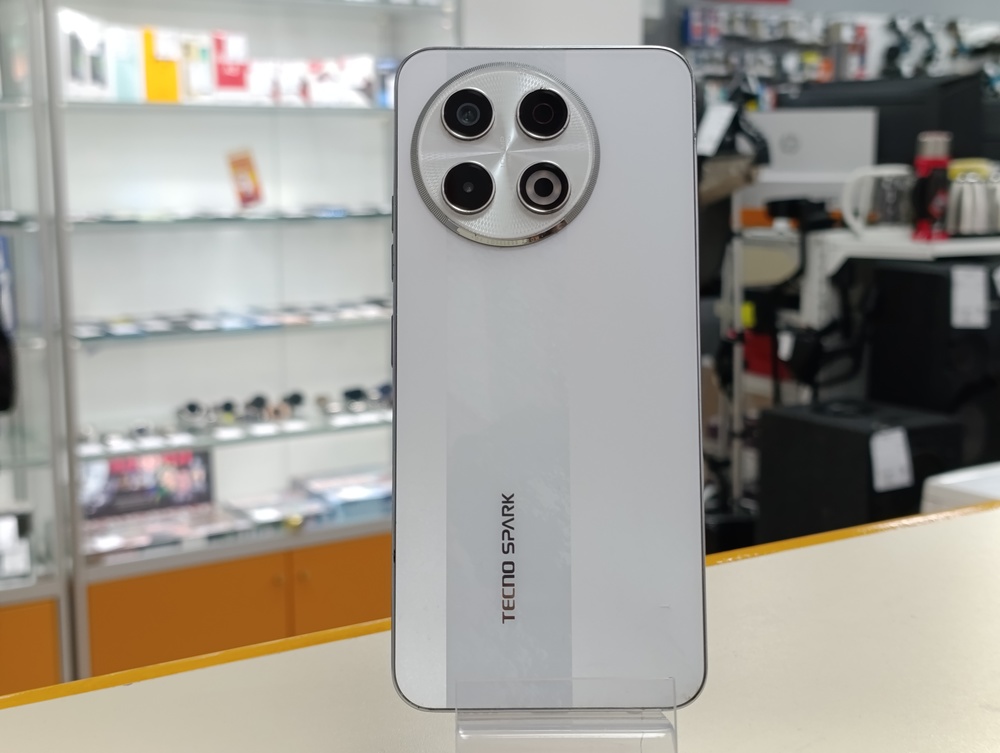 Смартфон Tecno SPARK 30 PRO 8/256