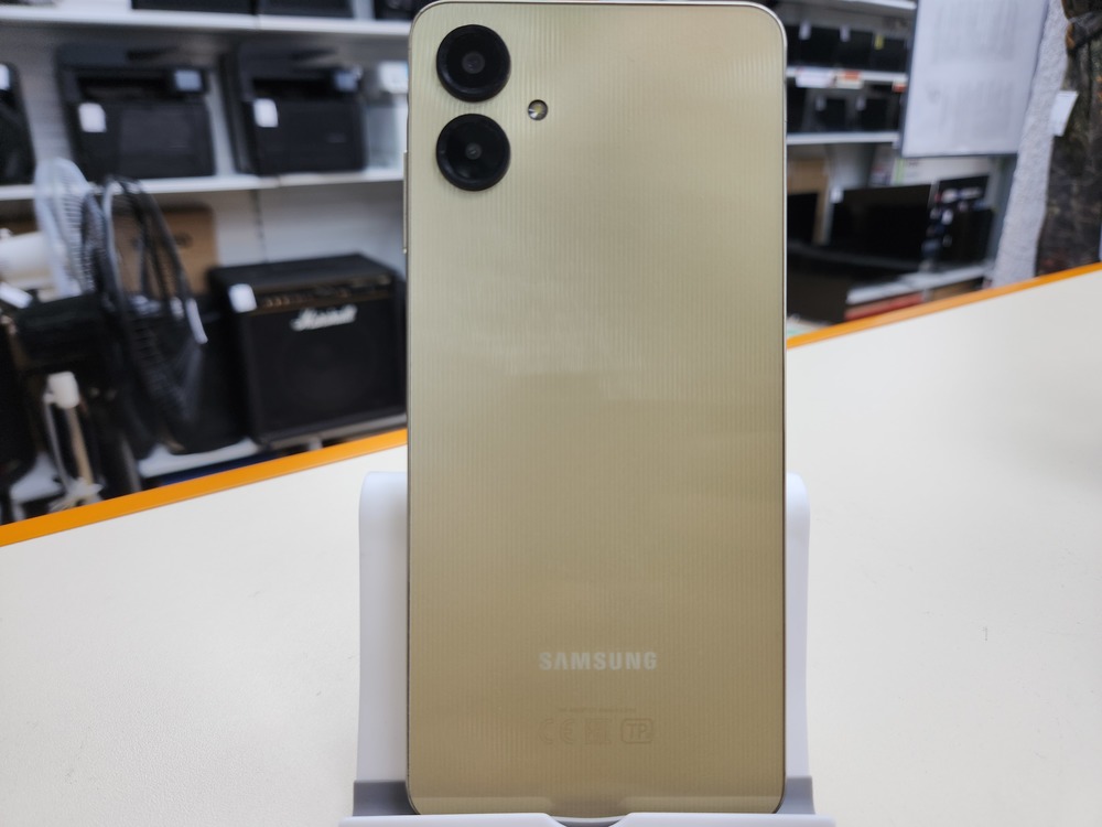 Смартфон Samsung Galaxy A06 4/128