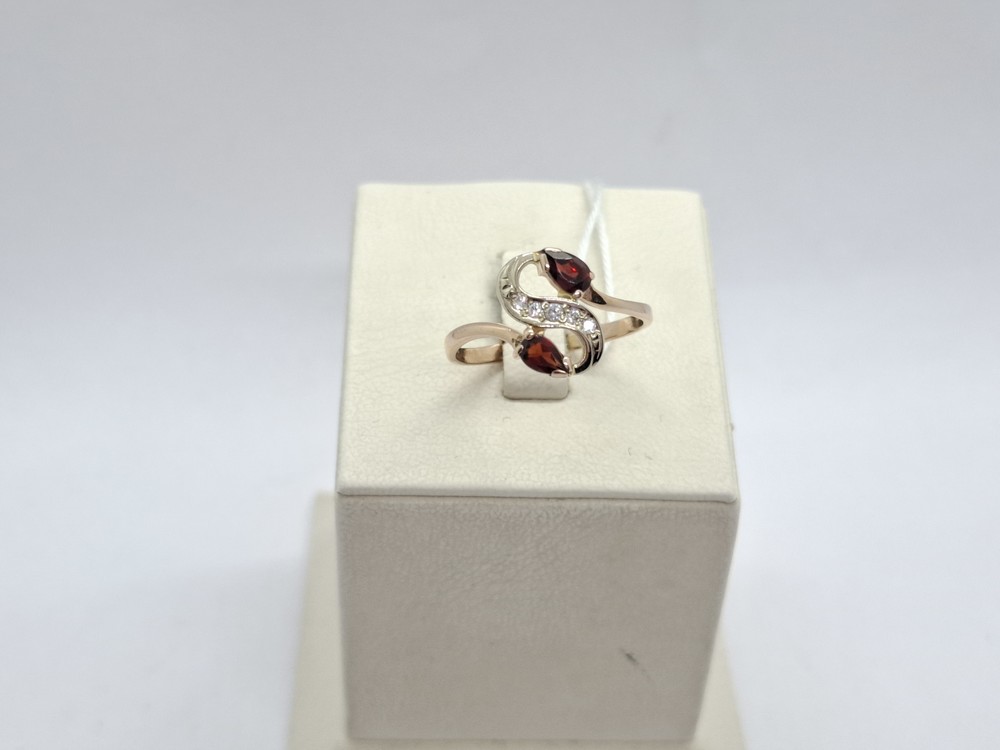 КОЛЬЦО С КАМНЯМИ (Au 585)