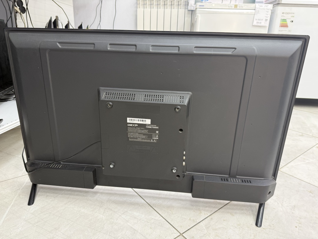 LED Телевизор Dexp H39E7000C