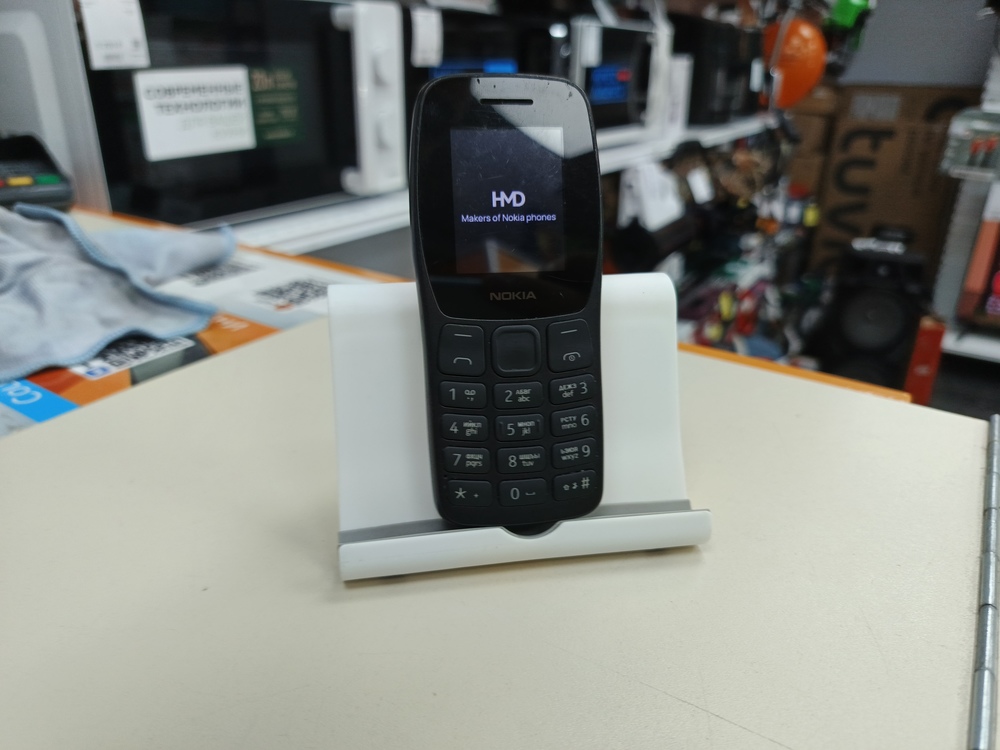 Мобильный телефон Nokia 100