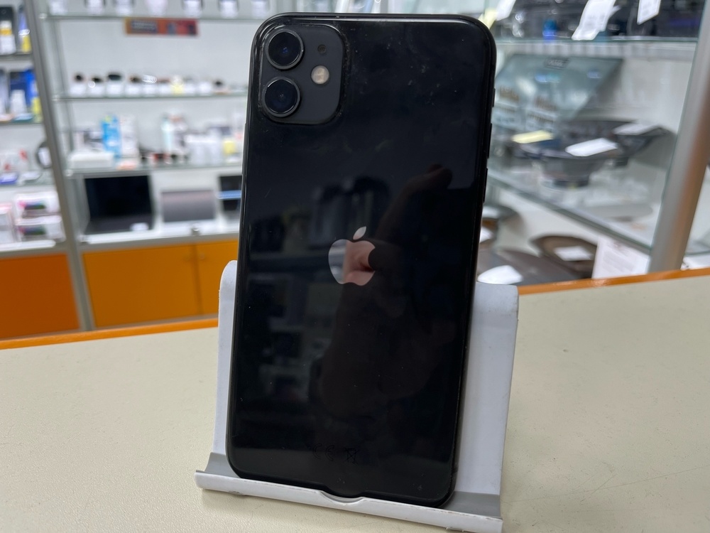 Смартфон Apple iPhone 11 64Gb