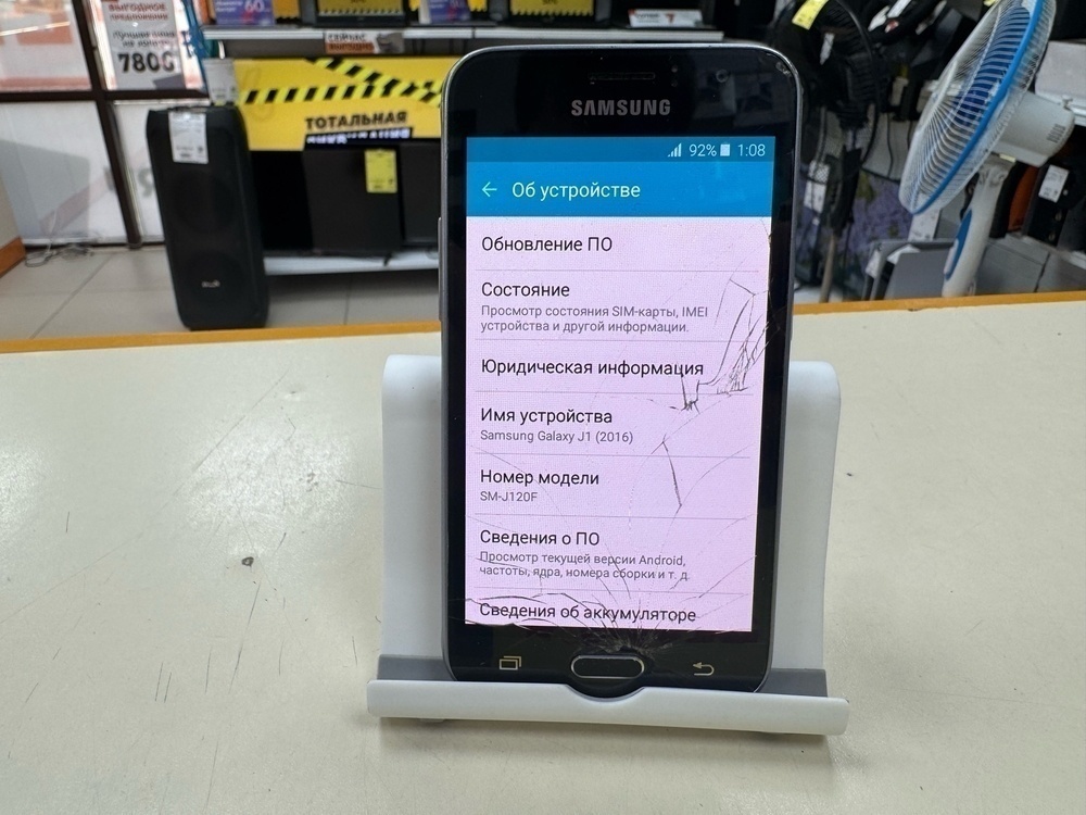Смартфон Samsung Galaxy J1 2016 1/8