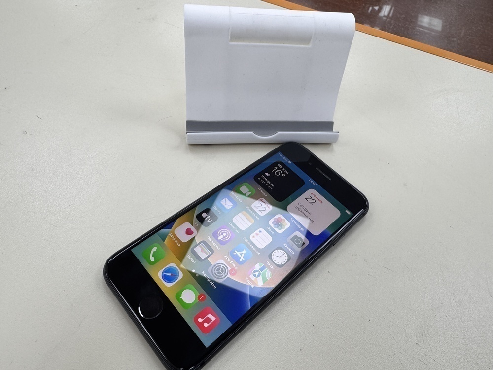 Смартфон Apple iPhone 8 64Gb