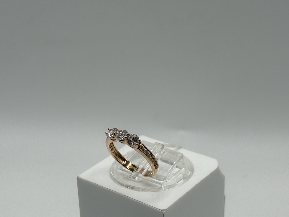 КОЛКМИ585 КОЛЬЦО С КАМНЯМИ (Au 585)