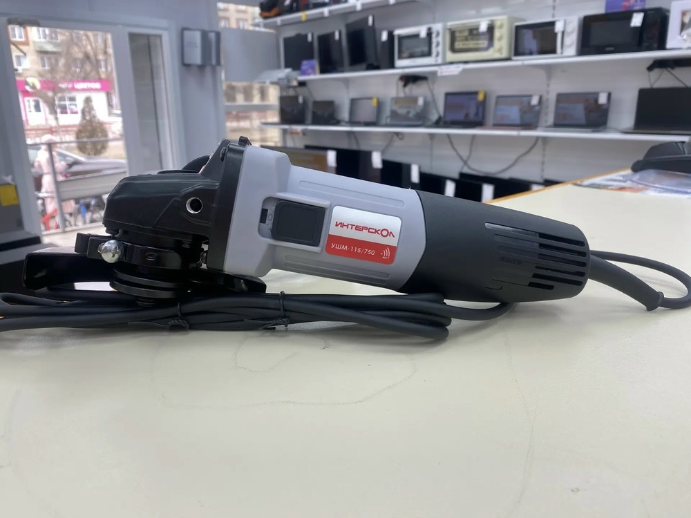 Угловая шлифмашина Интерскол УШМВ-125/1200Э (915.0.0.40)