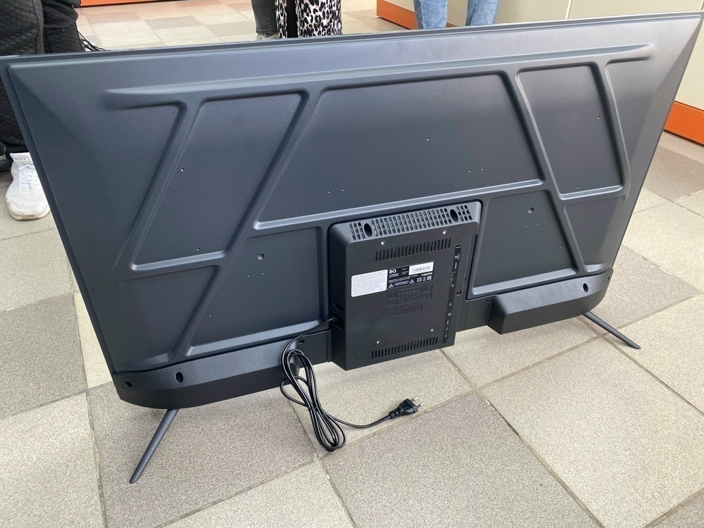 LED Телевизор BQ 42FS02B