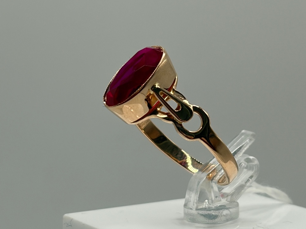 КОЛКМ583 КОЛЬЦО С КАМНЕМ (Au 583)