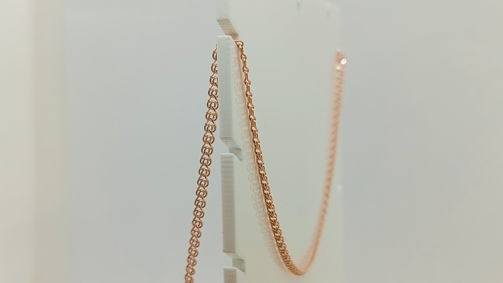 ЦЕПЬ ПУСТОТЕЛАЯ Лав (Au 585)