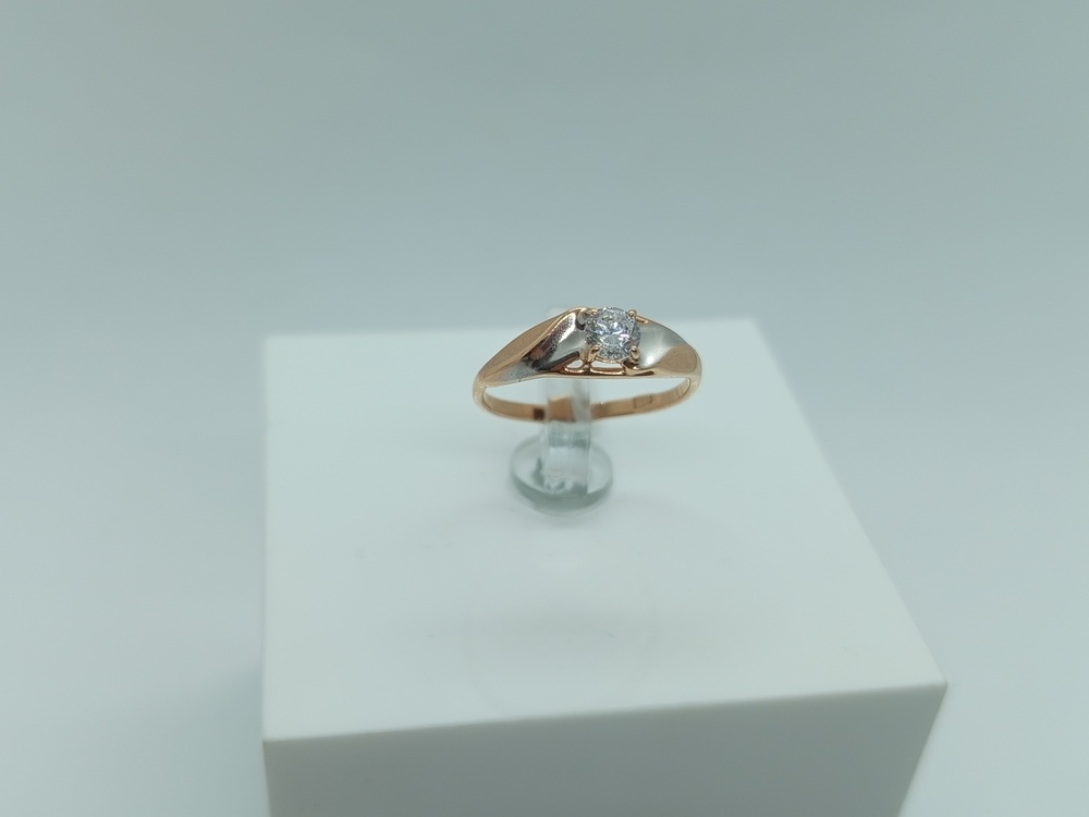 КОЛКМ585 КОЛЬЦО С КАМНЕМ (Au 585)