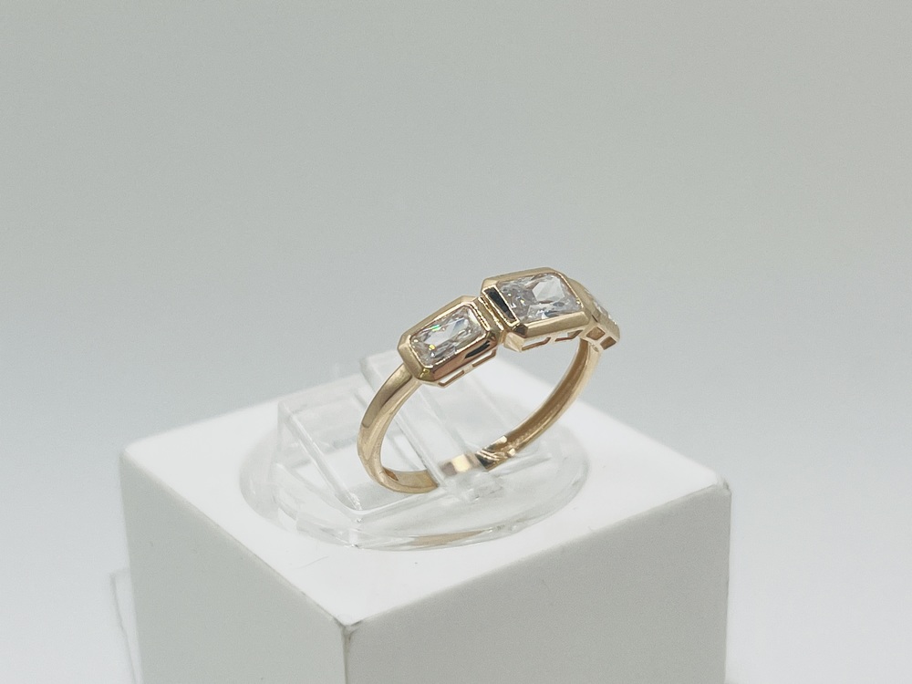 КОЛЬЦО С КАМНЯМИ (Au 585)