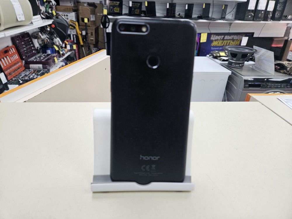 Смартфон Honor 7C 3/32