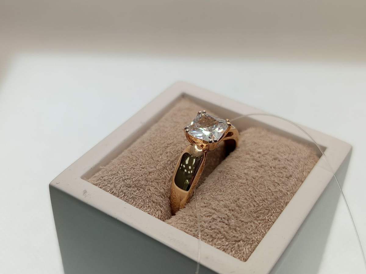 КОЛЬЦО С КАМНЕМ (Au 585)