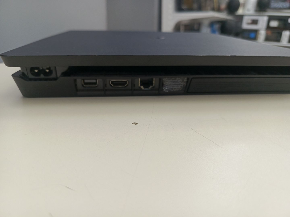 Игровая приставка PlayStation 4 Slim 1Tb